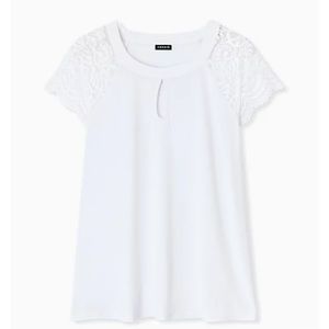 NWT Torrid White Studio Knit Lace Sleeve Top. 1X